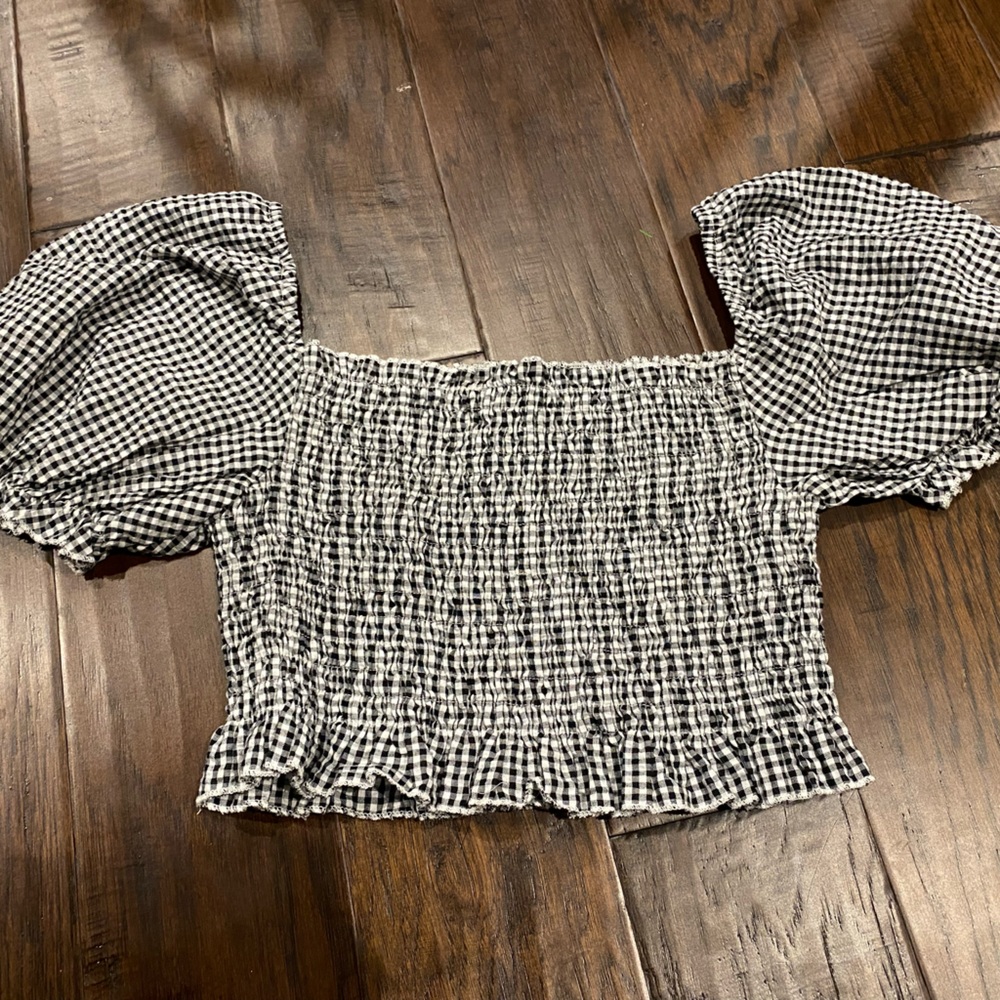 SHEIN gingham puffed sleeve top